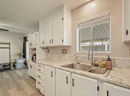 19690 N Highway 99, Acampo, CA 95220 Photo