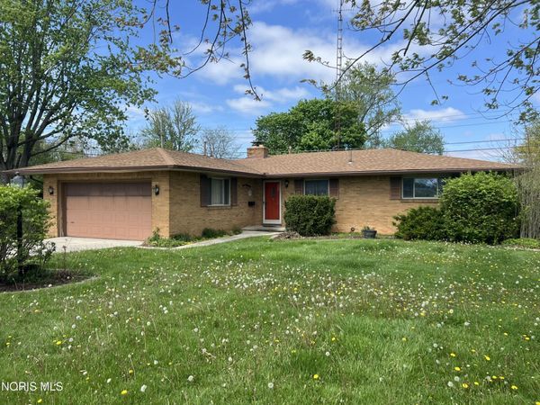 190 Cleveland Avenue , Defiance, OH 43512