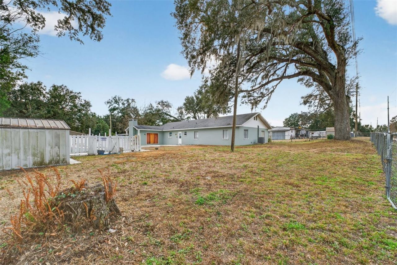 39243 Lizabeth Circle , Zephyrhills, FL 33542 Photo