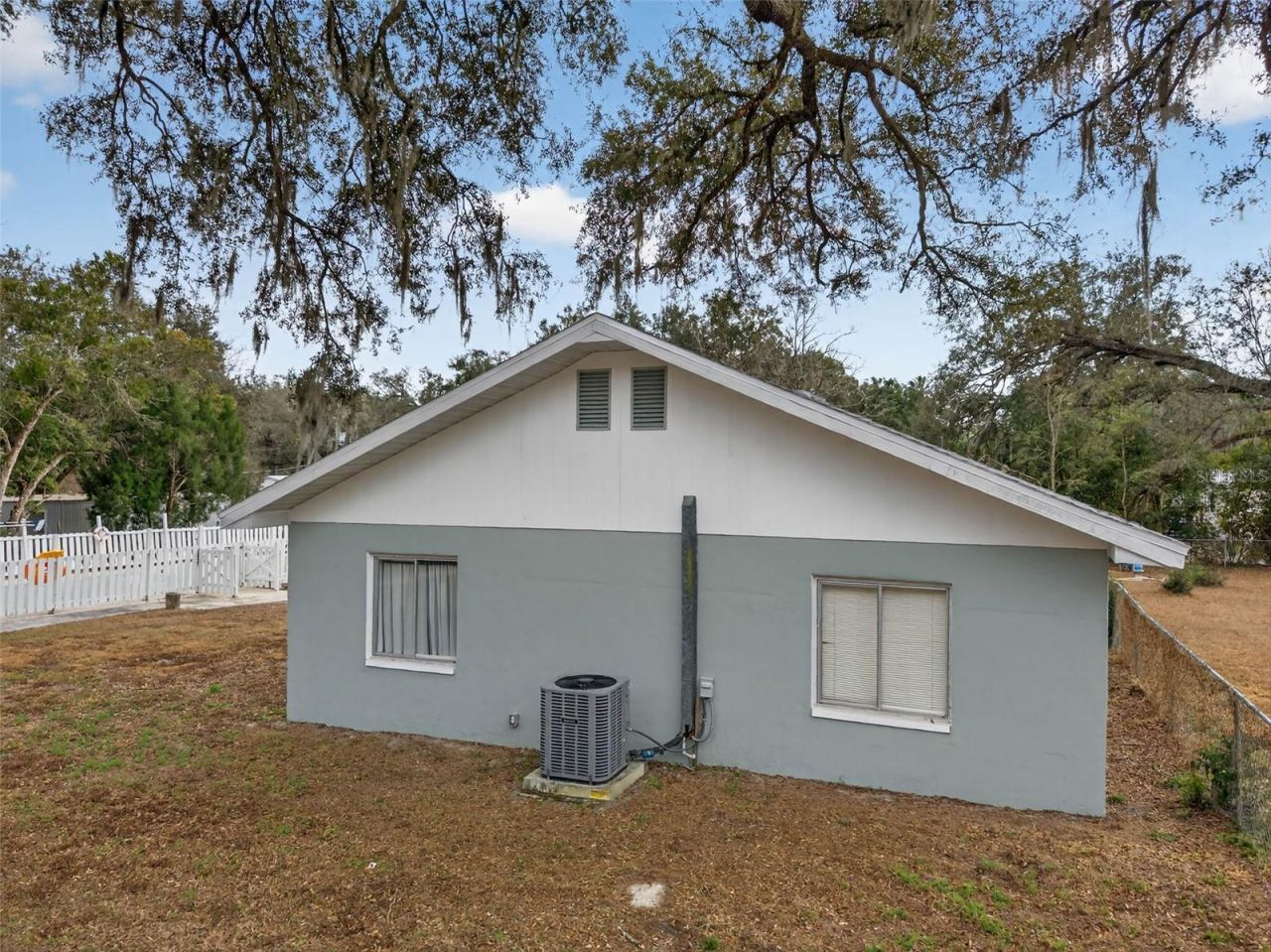 39243 Lizabeth Circle , Zephyrhills, FL 33542 Photo