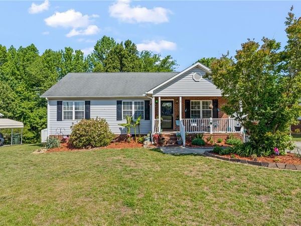5 Hamilton Court, Thomasville, NC 27360