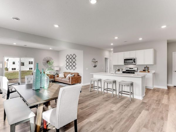 901 Greenlawn Avenue W, Delano, MN 55328