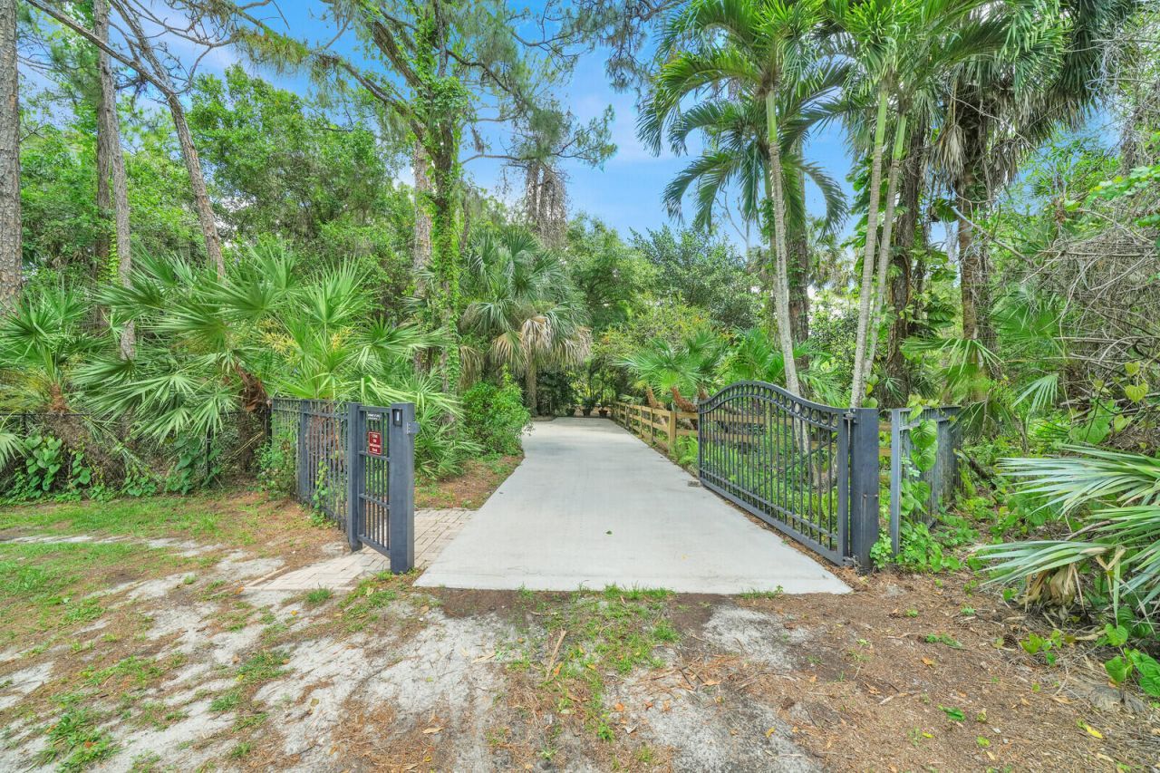 12566 Old Indiantown Road, Jupiter Farms, FL 33478 Photo