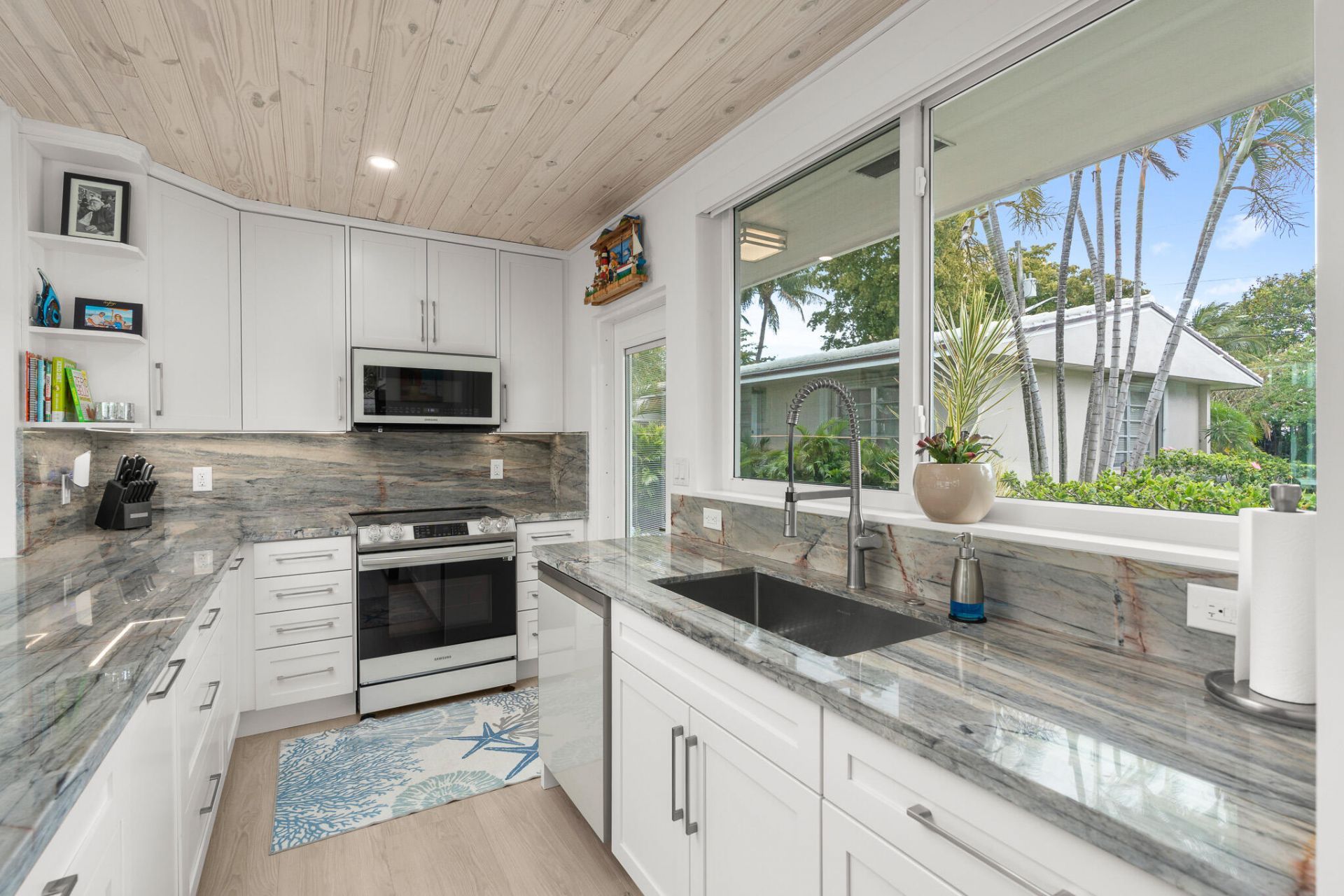 3211 SE 11th Street, Unit 3e, Pompano Beach, FL 33062 Photo