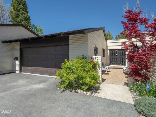 4945 W Lakeridge Terrace Lane, Reno, NV 89509