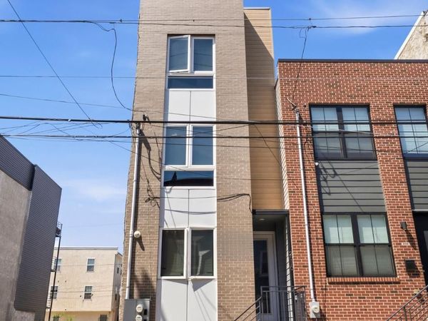 2010 N 8TH STREET , PHILADELPHIA, PA 19122