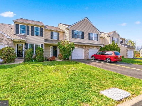 1437 HILLCREST COURT, LANSDALE, PA 19446