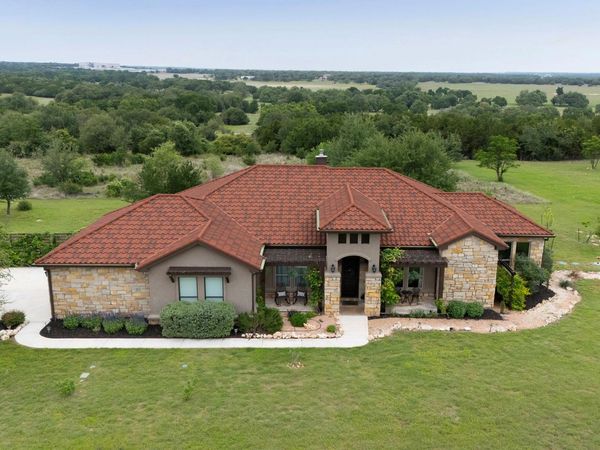128 Strada Luca, Florence, TX 76527
