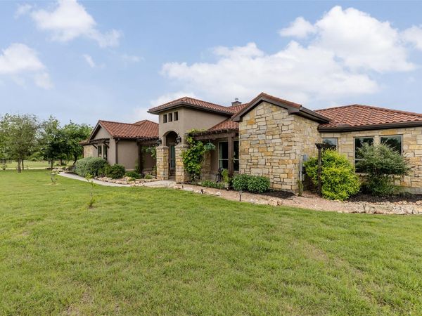 128 Strada Luca, Florence, TX 76527