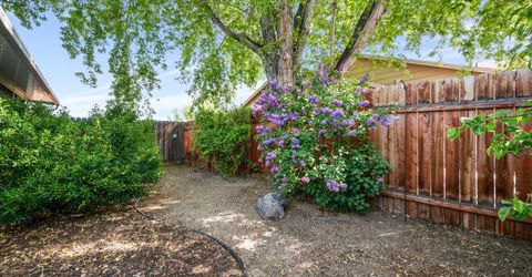 1360 Del Rosa Way, Sparks, NV 89434 Photo