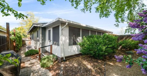 1360 Del Rosa Way, Sparks, NV 89434 Photo