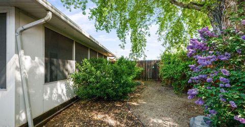 1360 Del Rosa Way, Sparks, NV 89434 Photo