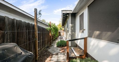 1360 Del Rosa Way, Sparks, NV 89434 Photo