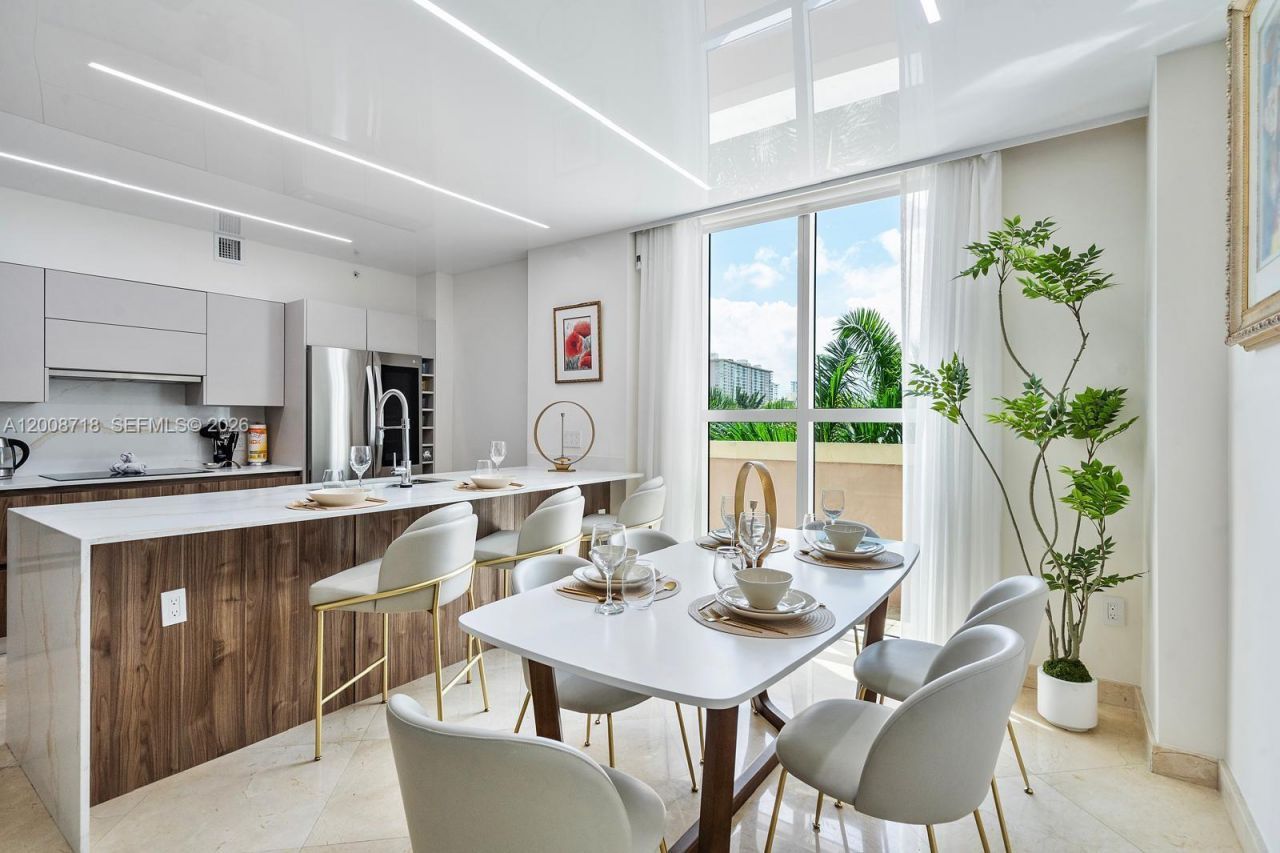 17555 Atlantic Blvd , Unit 508, Sunny Isles Beach, FL 33160 Photo