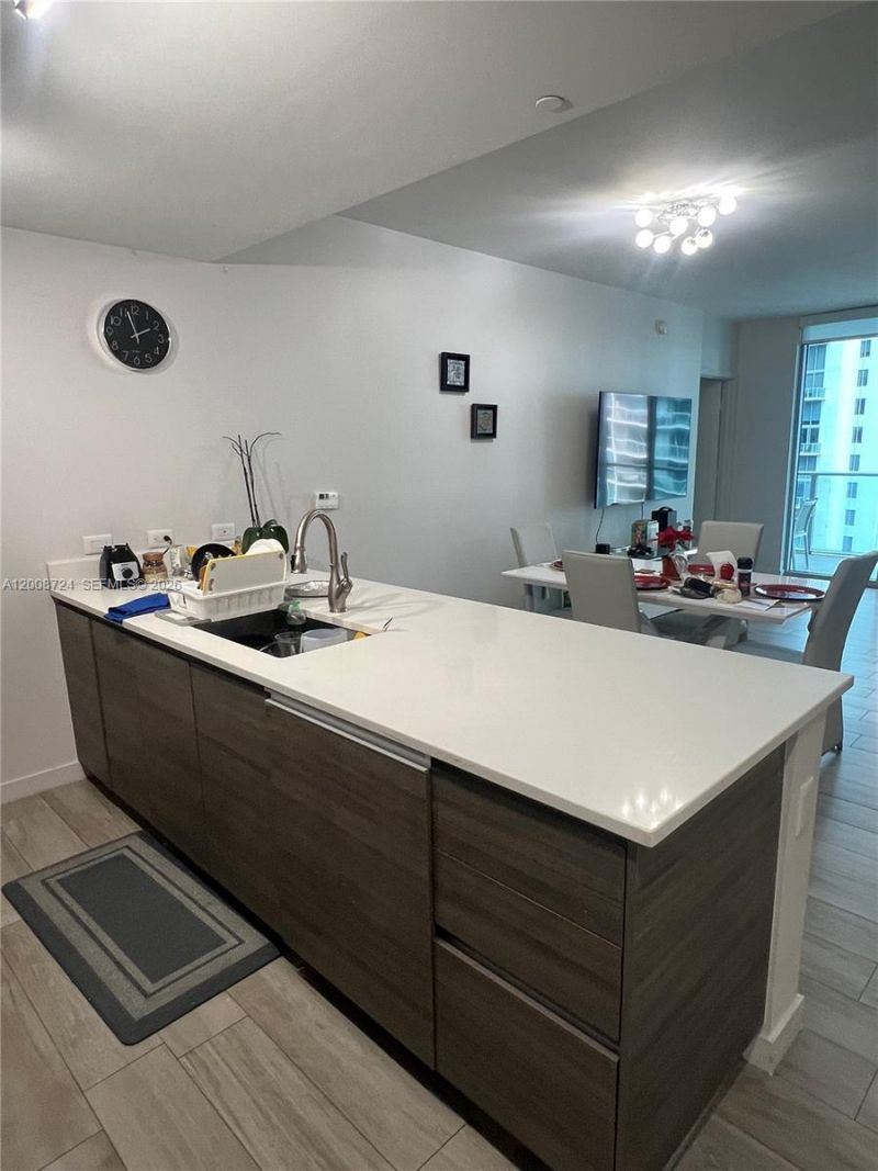 1100 S Miami Ave , Unit 2011, Miami, FL 33130 Photo