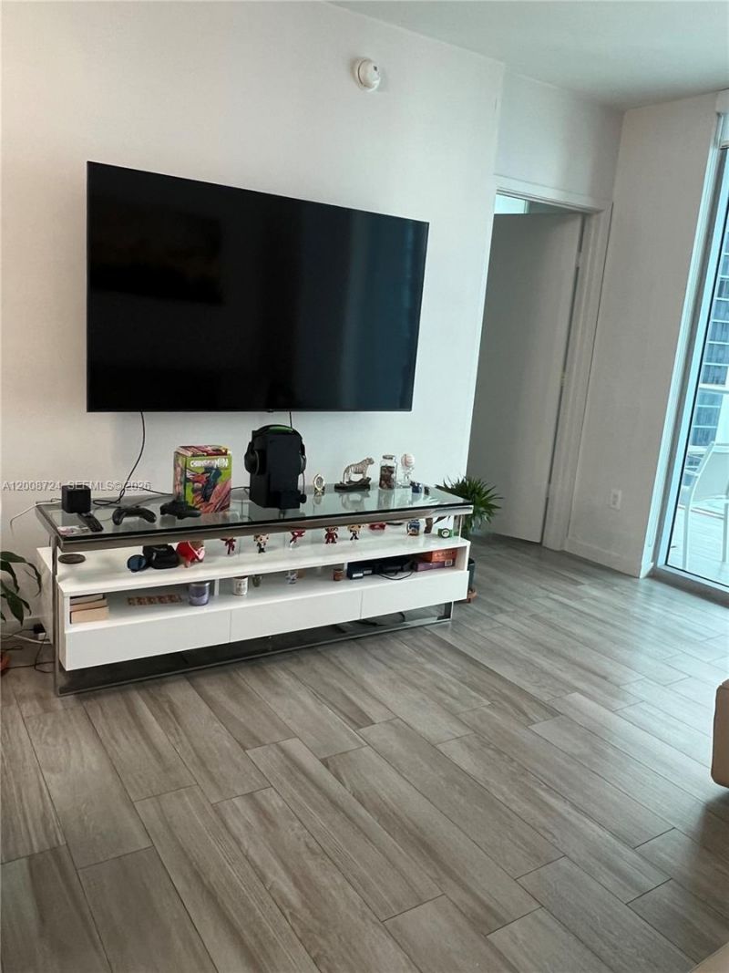 1100 S Miami Ave , Unit 2011, Miami, FL 33130 Photo