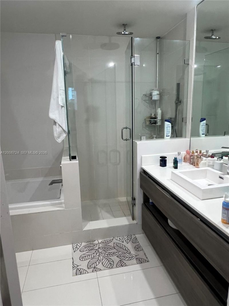 1100 S Miami Ave , Unit 2011, Miami, FL 33130 Photo