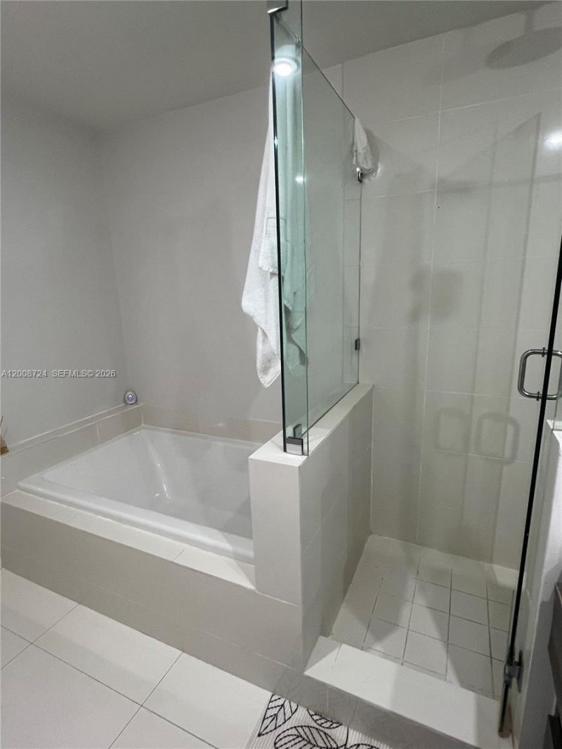 1100 S Miami Ave , Unit 2011, Miami, FL 33130 Photo