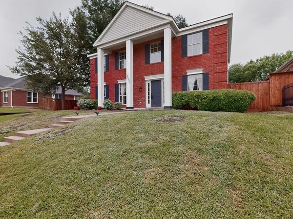 10201 Napa Valley Drive, Frisco, TX 75035