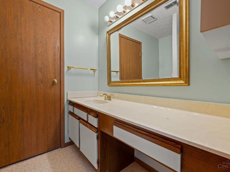 3981 School Section Road, Unit 11, Green Township, OH 45211 Photo 23