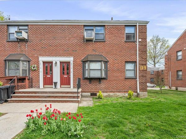 160-10 Cross Island Parkway , Unit 6-178, Whitestone, NY 11357