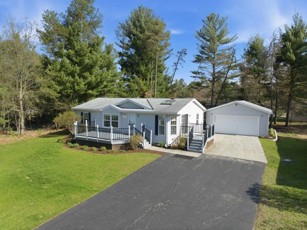 178 Arbor Drive, Wisconsin Dells, WI 53965