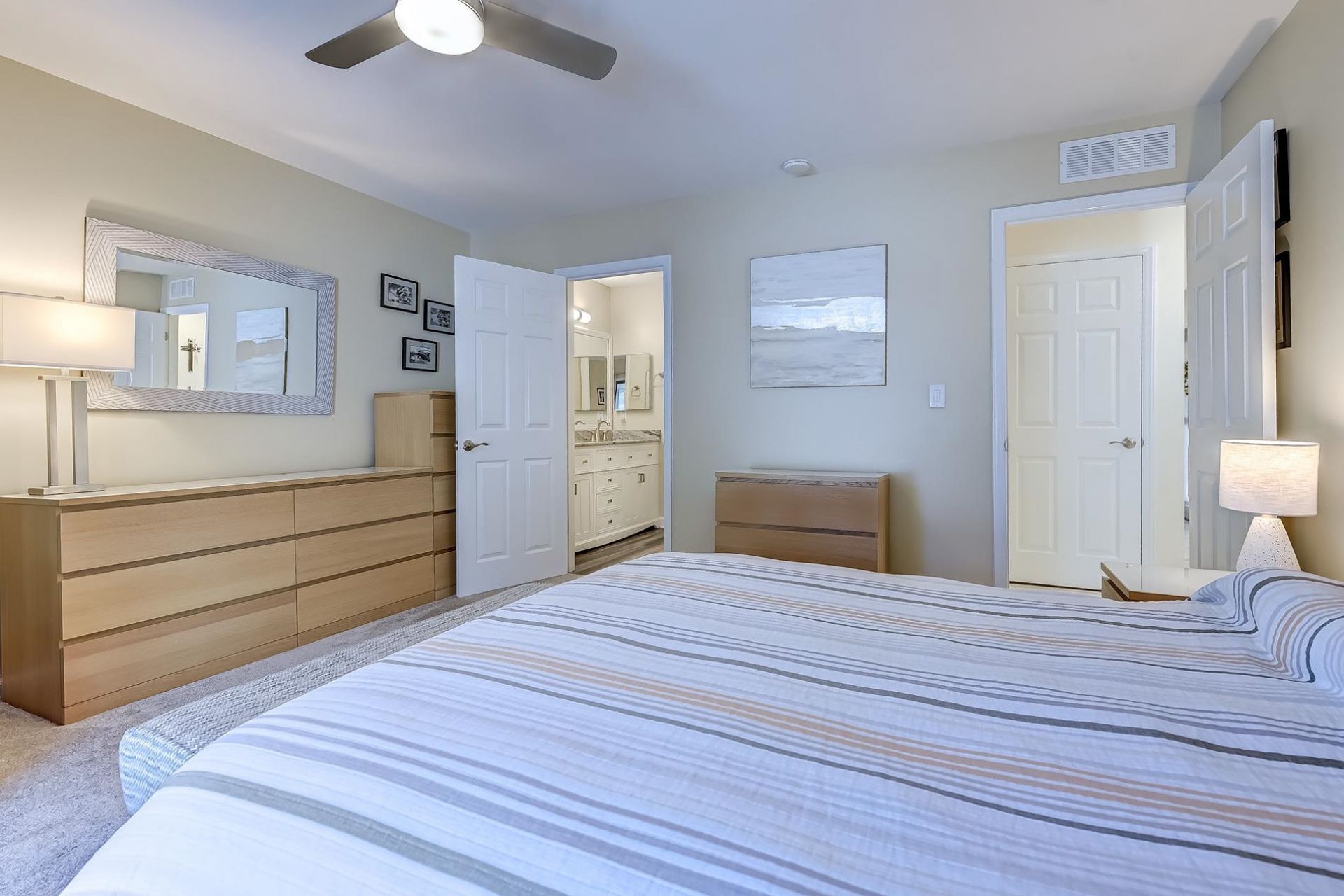 460 Ocean Creek Dr.  Photo 15