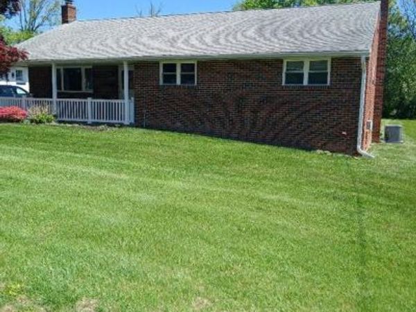640 WYNDOM TERRACE, HOLMES, PA 19043