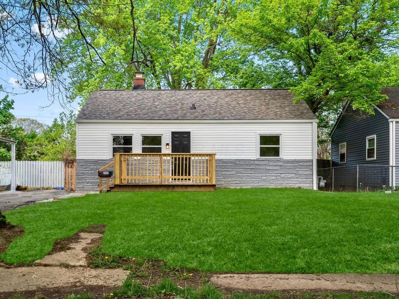 2555 Howey Road, Columbus, OH 43211 Photo 1