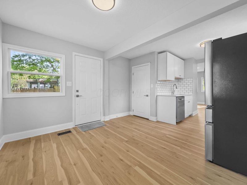 2555 Howey Road, Columbus, OH 43211 Photo 14