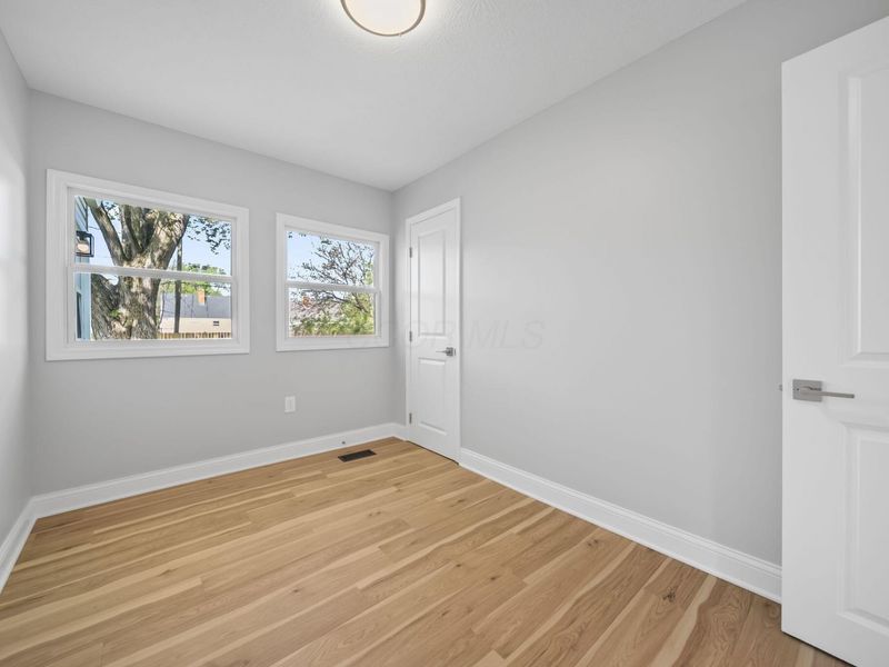 2555 Howey Road, Columbus, OH 43211 Photo 16