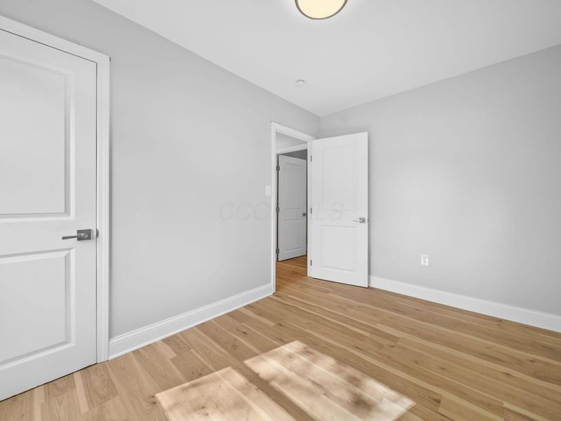 2555 Howey Road, Columbus, OH 43211 Photo 21