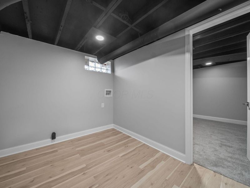 2555 Howey Road, Columbus, OH 43211 Photo 27