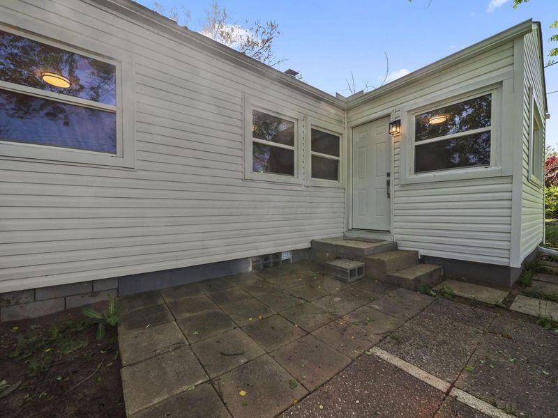 2555 Howey Road, Columbus, OH 43211 Photo 35