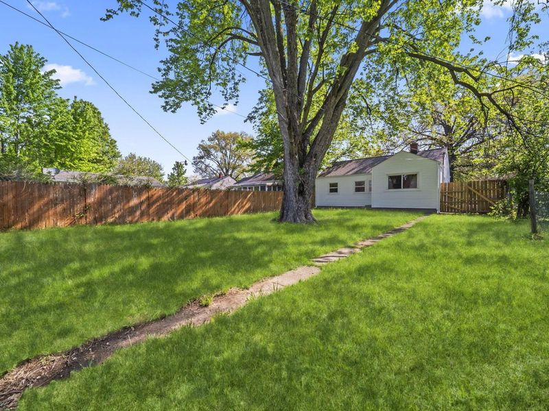 2555 Howey Road, Columbus, OH 43211 Photo 40
