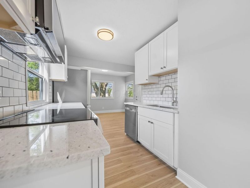 2555 Howey Road, Columbus, OH 43211 Photo 9