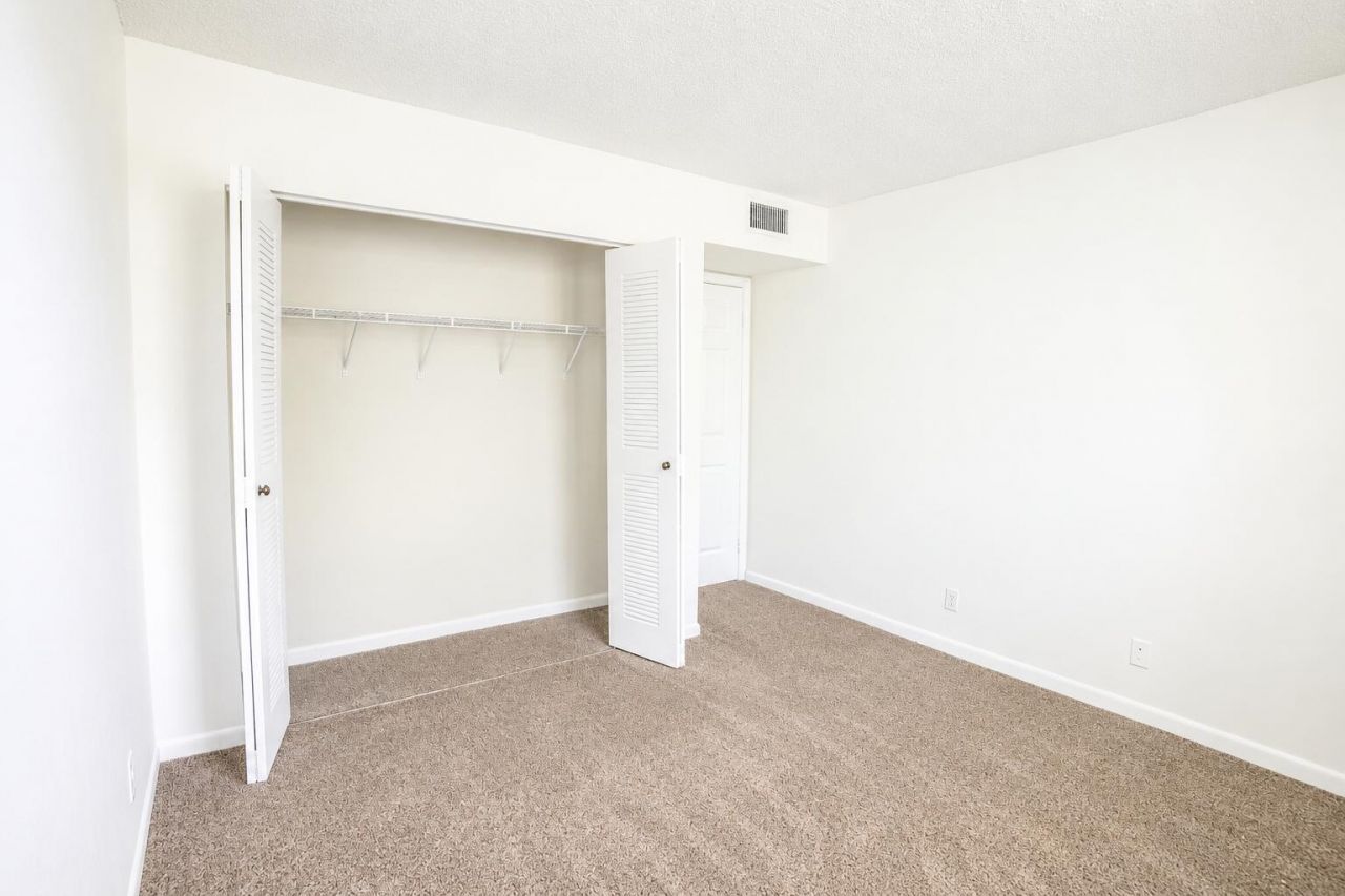 5910 Morningstar Circle, Unit 202, Delray Beach, FL 33484 Photo