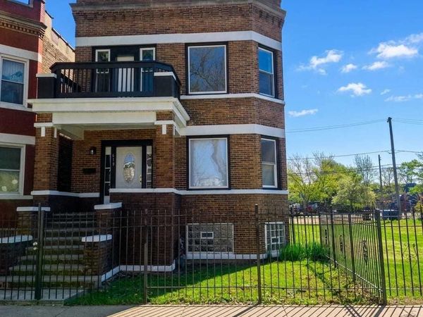 619 N Ridgeway Avenue , Chicago, IL 60624