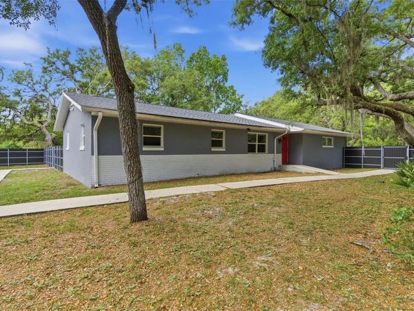 176 LAKE EVA DRIVE , CHULUOTA, FL 32766