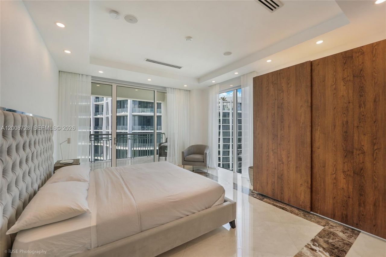 3400 SW 27th Ave, Unit 2202, Miami, FL 33133 Photo