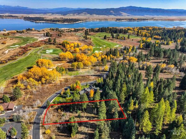 495 Discovery Drive, Donnelly, ID 83615