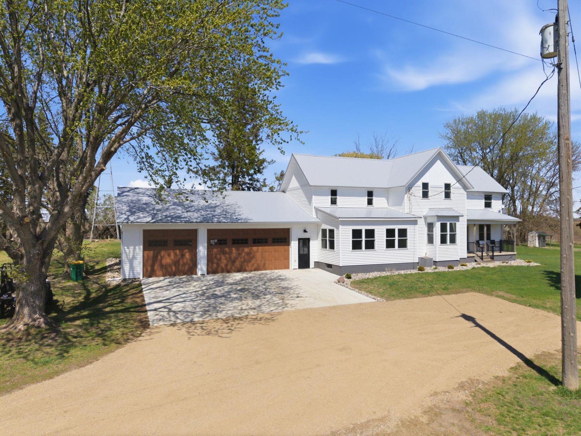 13291 Pony Road , Belle Plaine, MN 56011