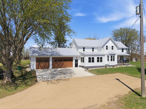 13291 Pony Road, Belle Plaine, MN 56011