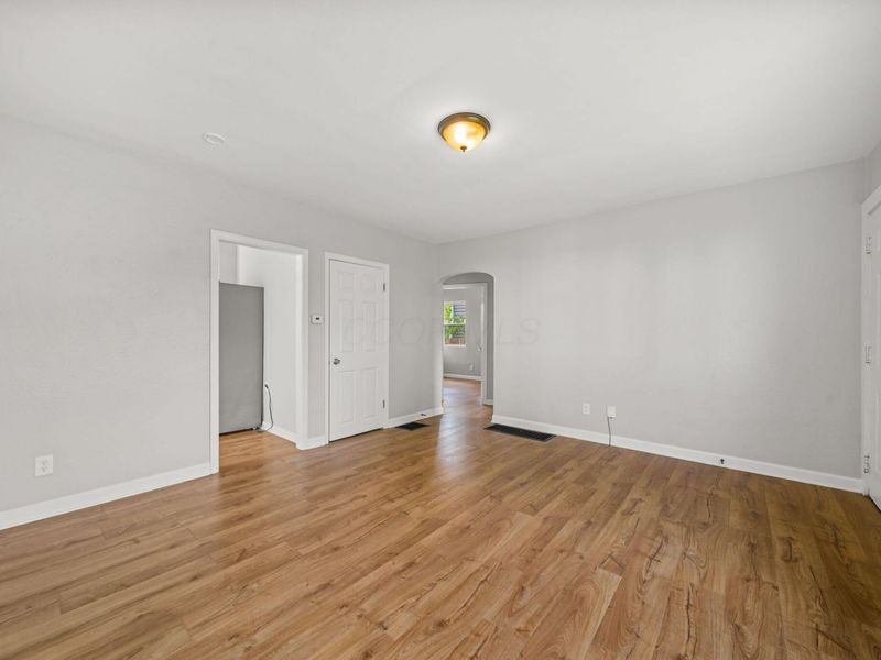 926 E 19th Avenue, Columbus, OH 43211 Photo 6