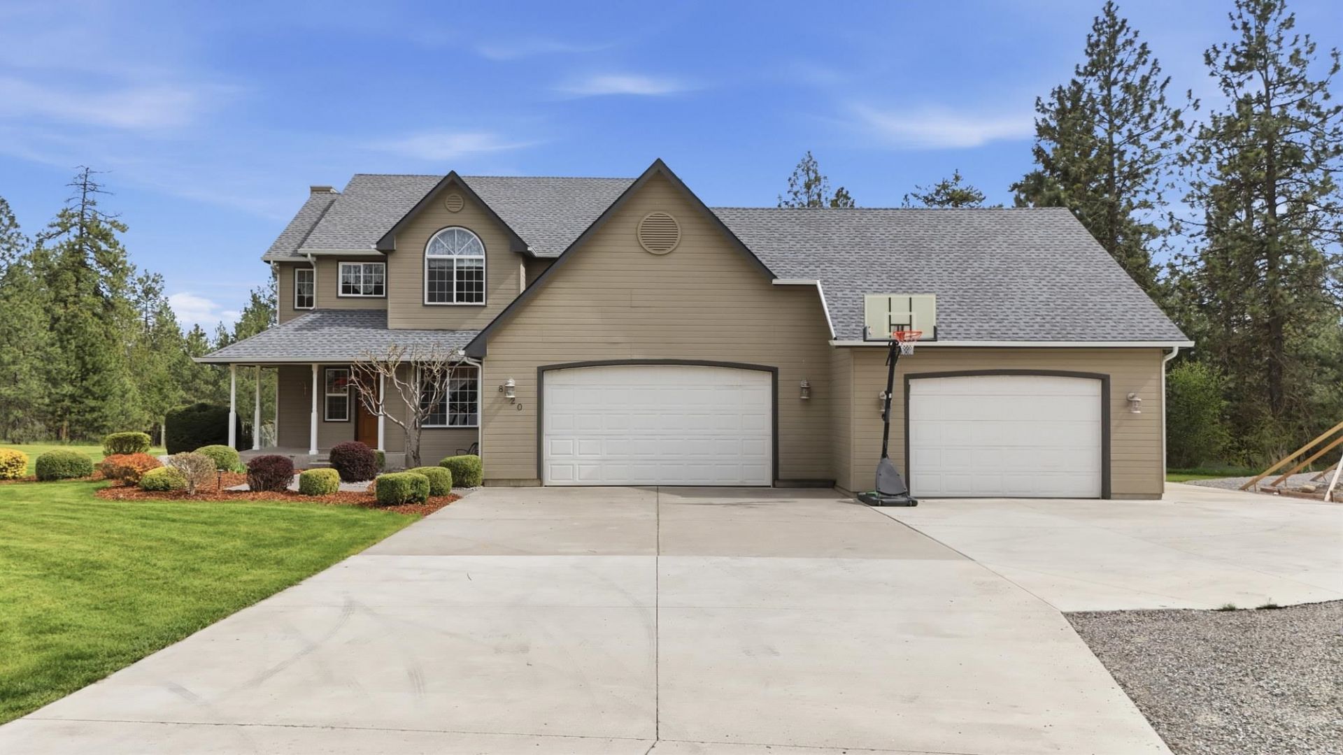 8320 N Haye Ln, Newman Lake, WA 99025 Main Photo