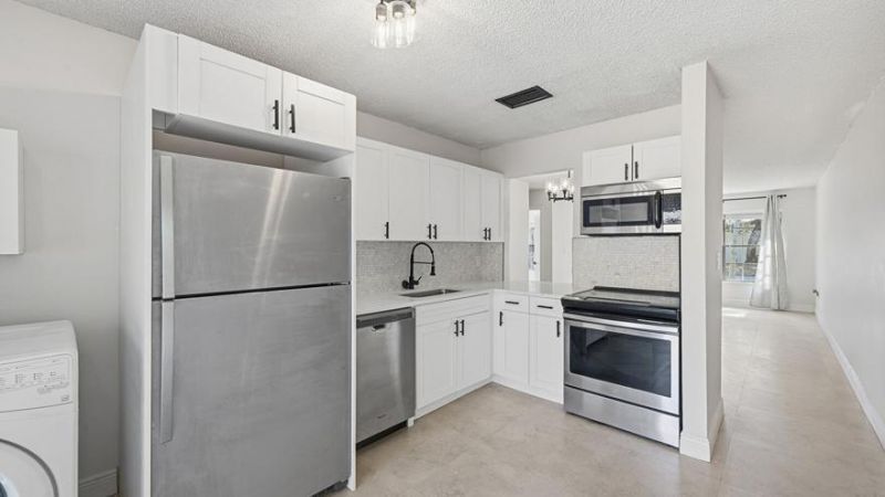 2260 Plum Court, Pembroke Pines, FL 33026 Photo