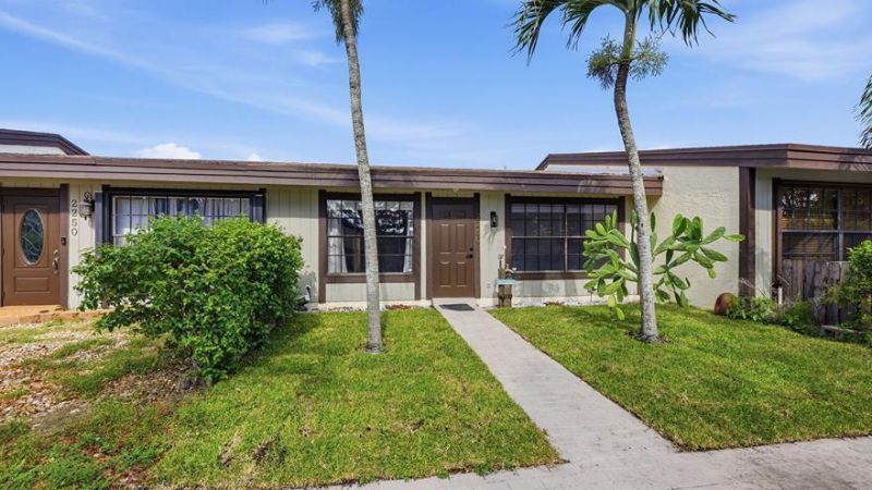 2260 Plum Court, Pembroke Pines, FL 33026 Photo