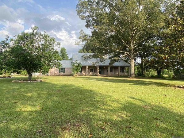 9465 La Hwy 68, Jackson, LA 70748