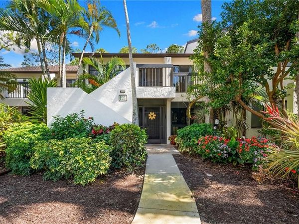 1808 Kings Lake BLVD, Unit 203, NAPLES, FL 34112