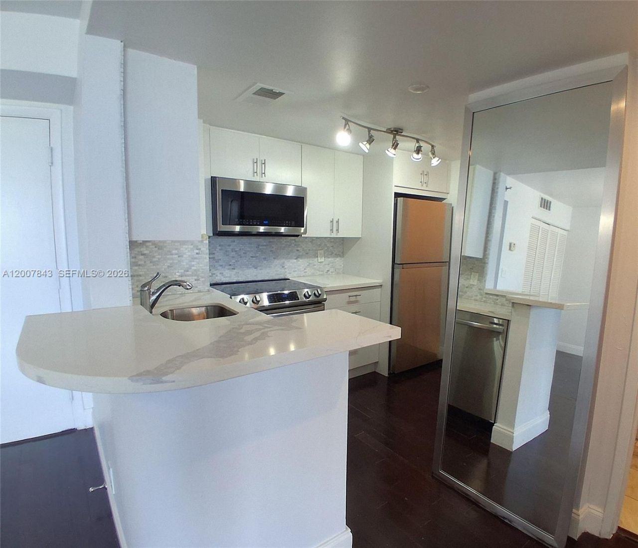 770 Claughton Island Dr, Unit 2011, Miami, FL 33131 Photo
